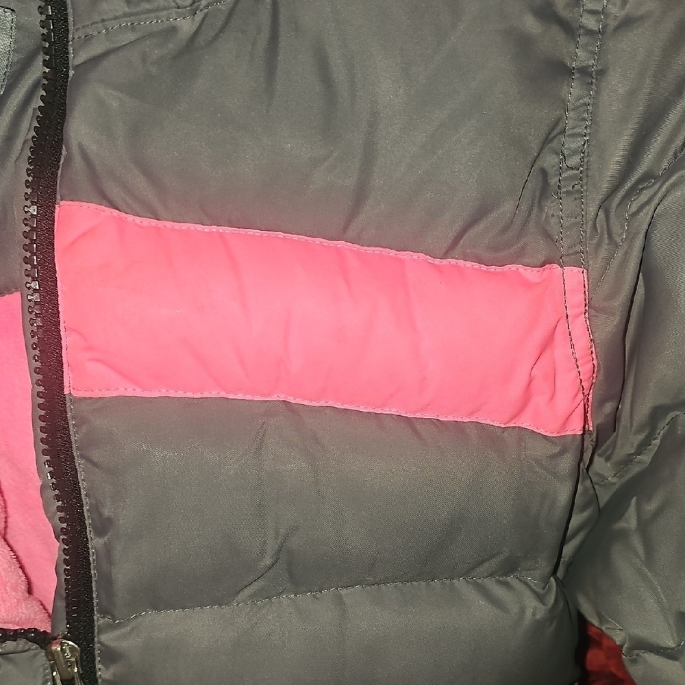 Champion Kids Puffer Jacket in Charcoal and Bright Pink Size Small (6/6X) - Picture 3 of 12